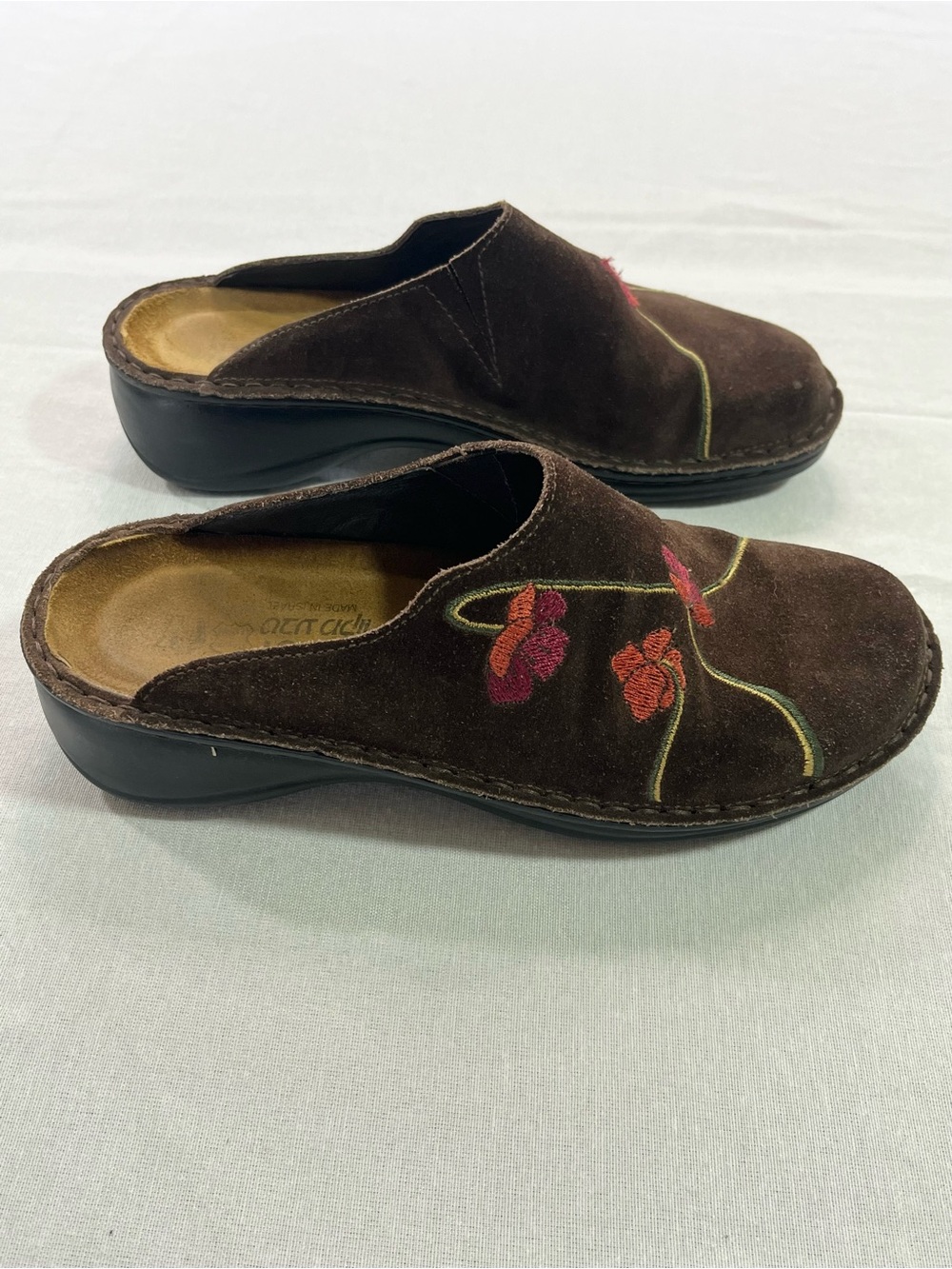 Naot Brown Suede Embroidered Floral Slip-On Mules